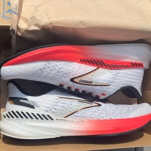 Brooks Hyperion GTS Running Sneakers